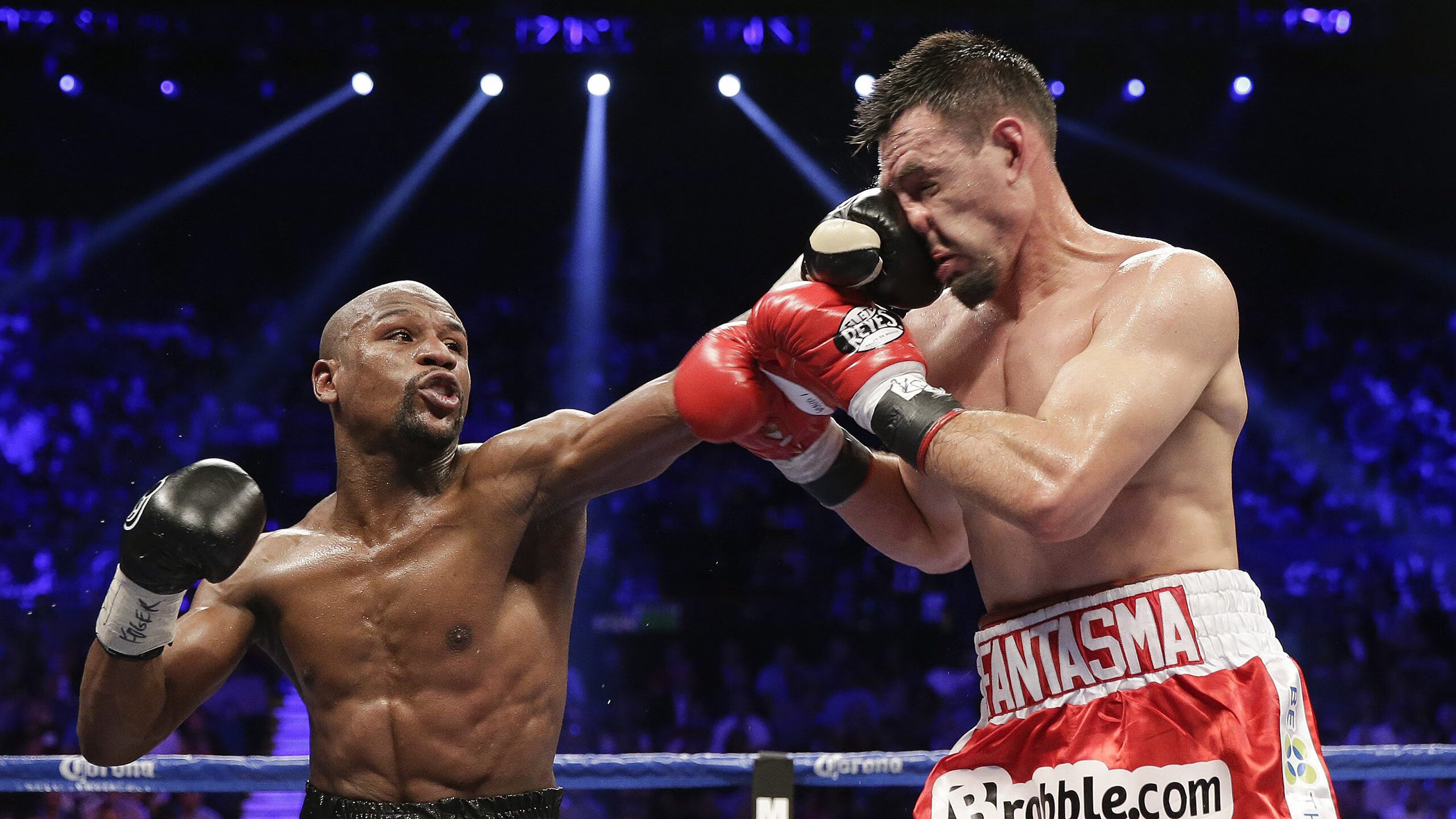 北欧冰刃破南美烈焰，卡瓦哈尔一锤定音，芬兰历史性击溃墨西哥