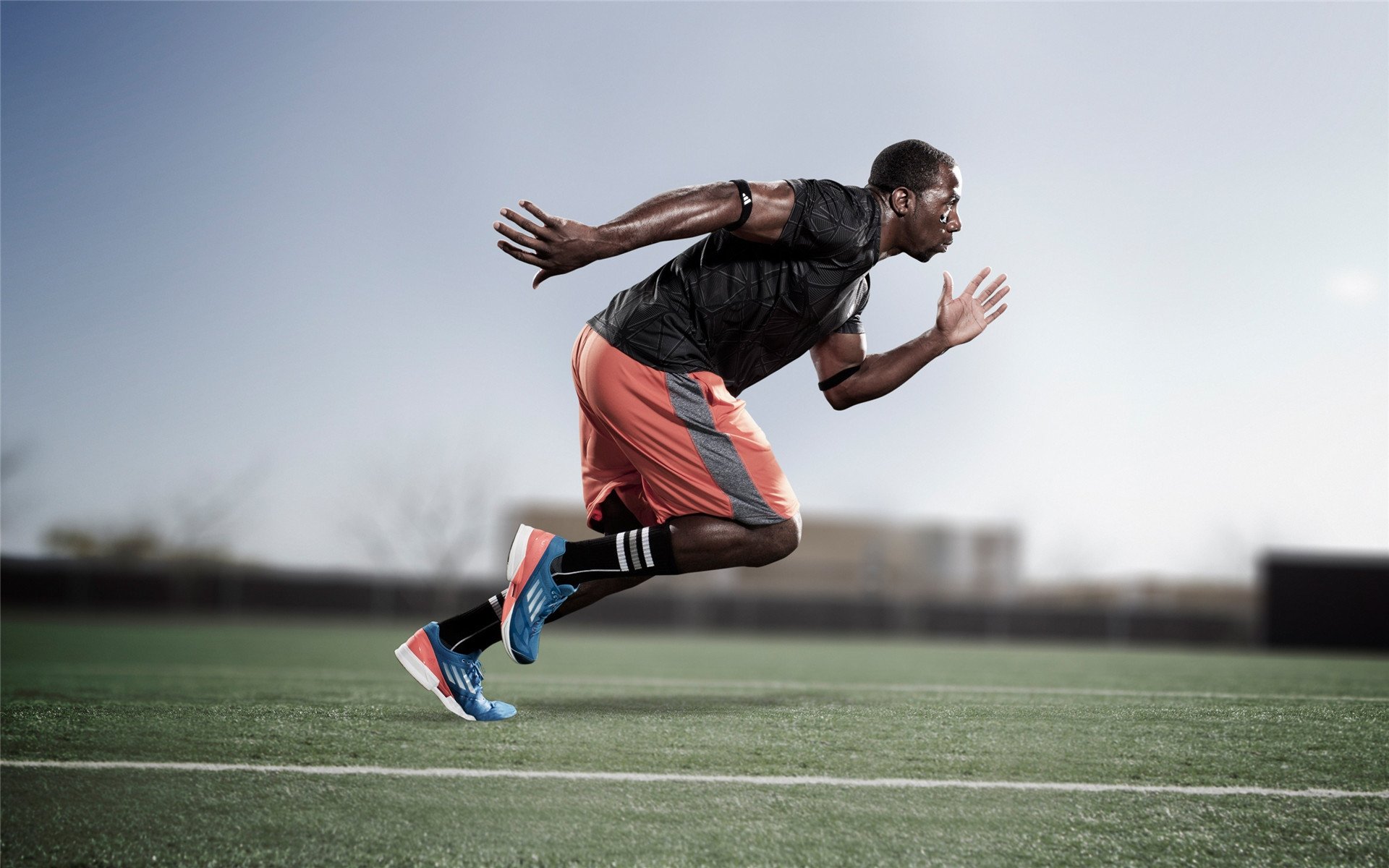 库里之夜，当三分雨浇灭质疑，他定义了季后赛的另一种伟大